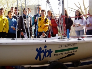 Observando el barco.JPG